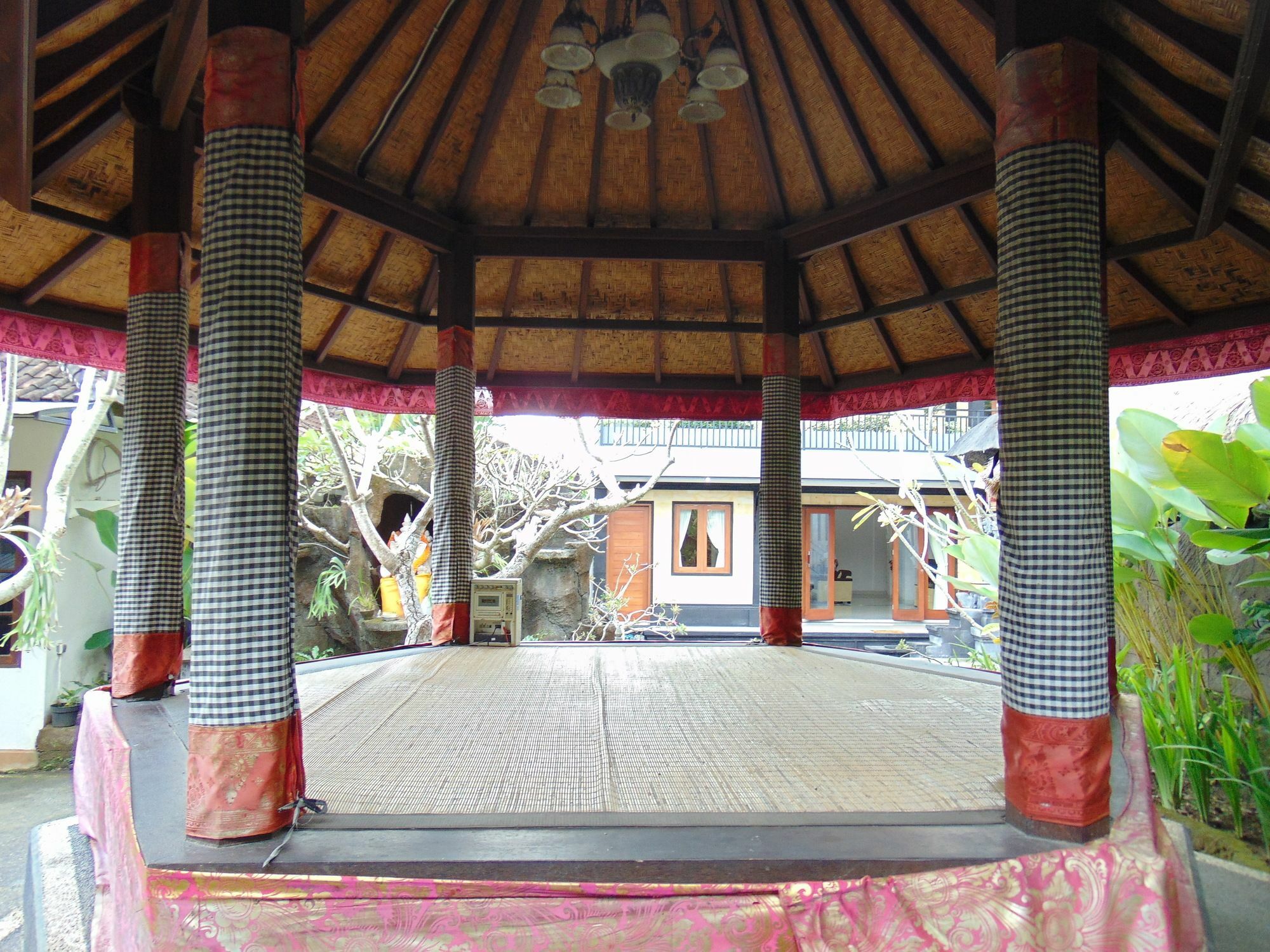 Dipondok Homestay 페카투 외부 사진